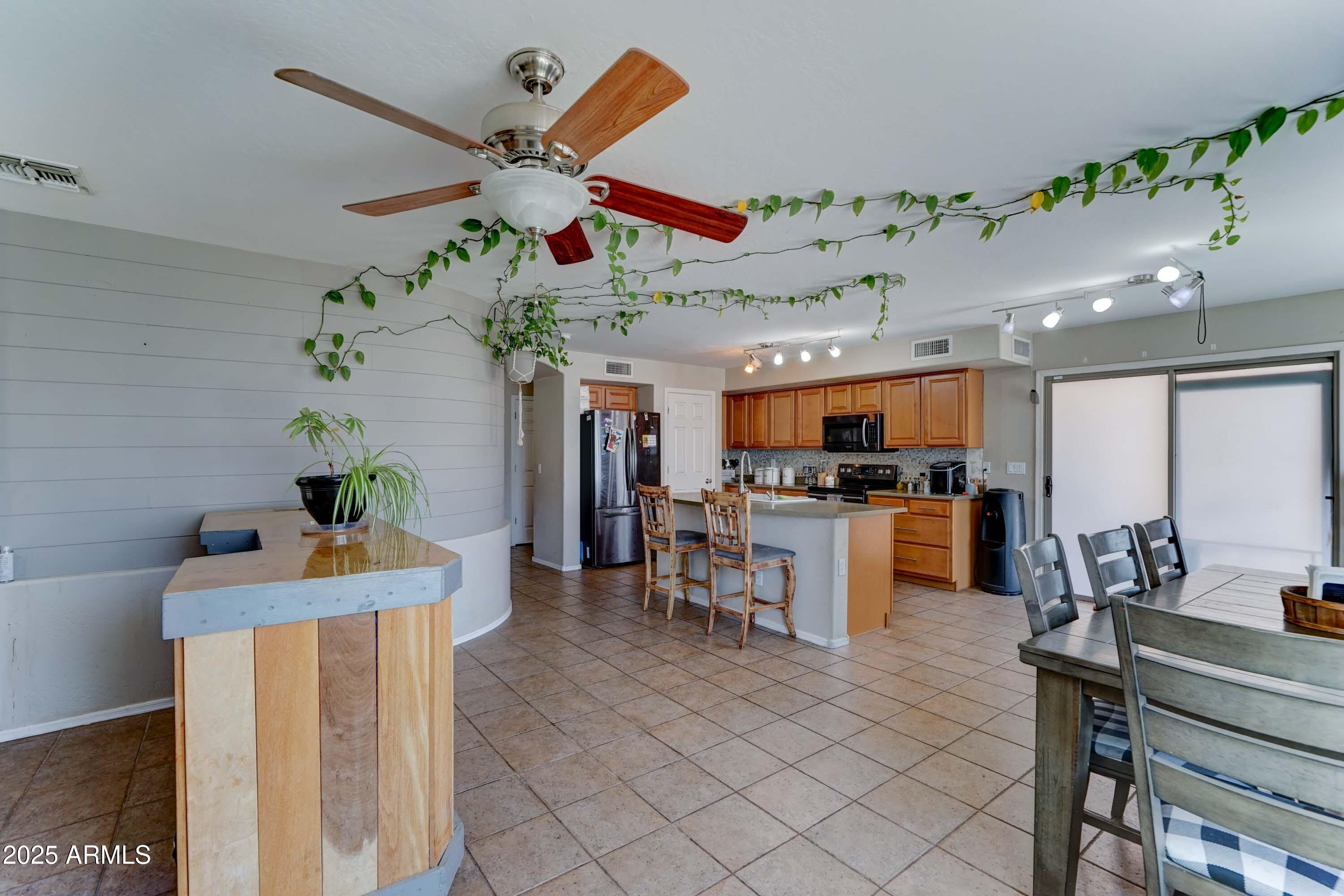 25519 West Crown King Road Buckeye, AZ 85326 - Photo 6 of 30 25519 W Crown King Rd-10