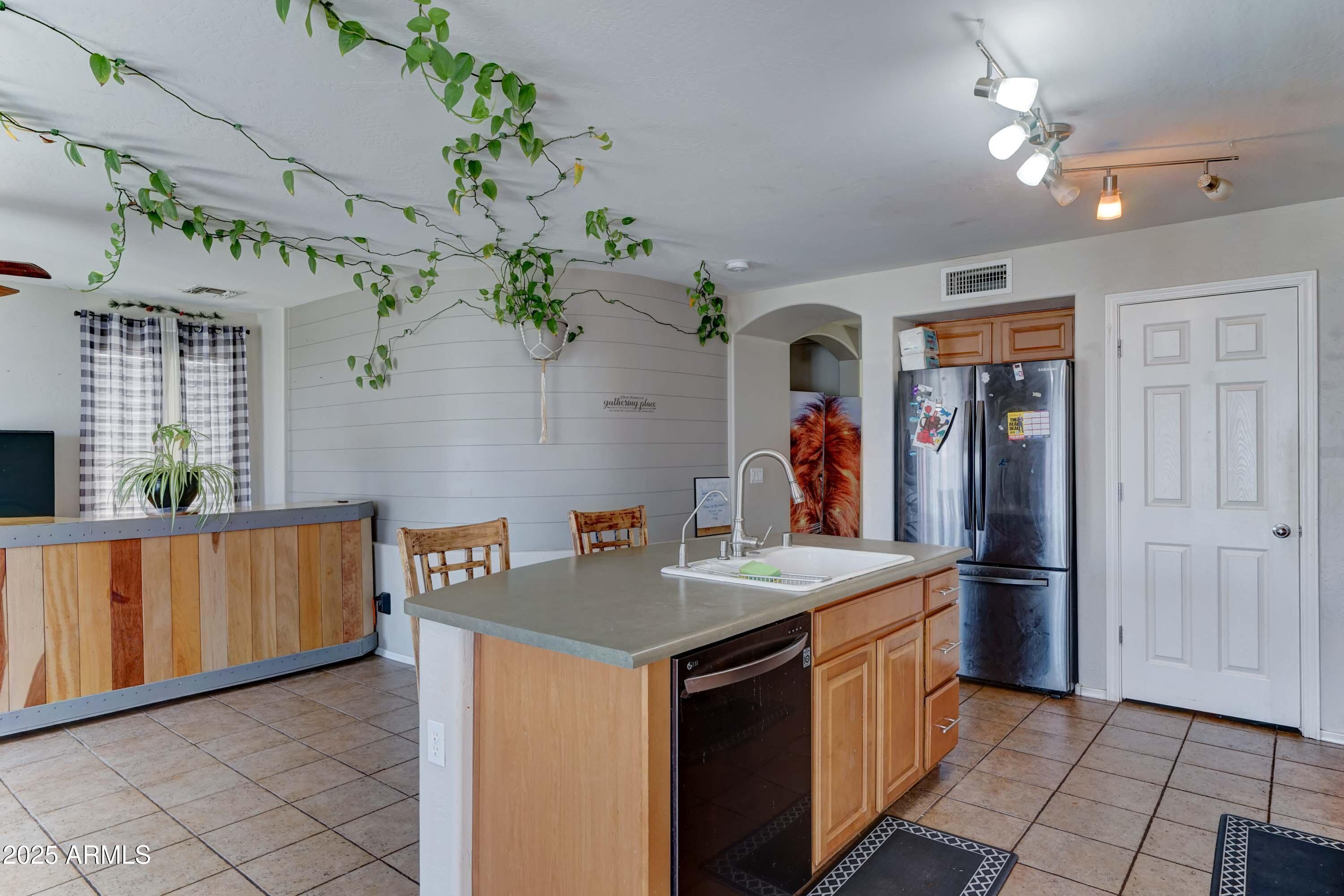 25519 West Crown King Road Buckeye, AZ 85326 - Photo 7 of 30 25519 W Crown King Rd-7