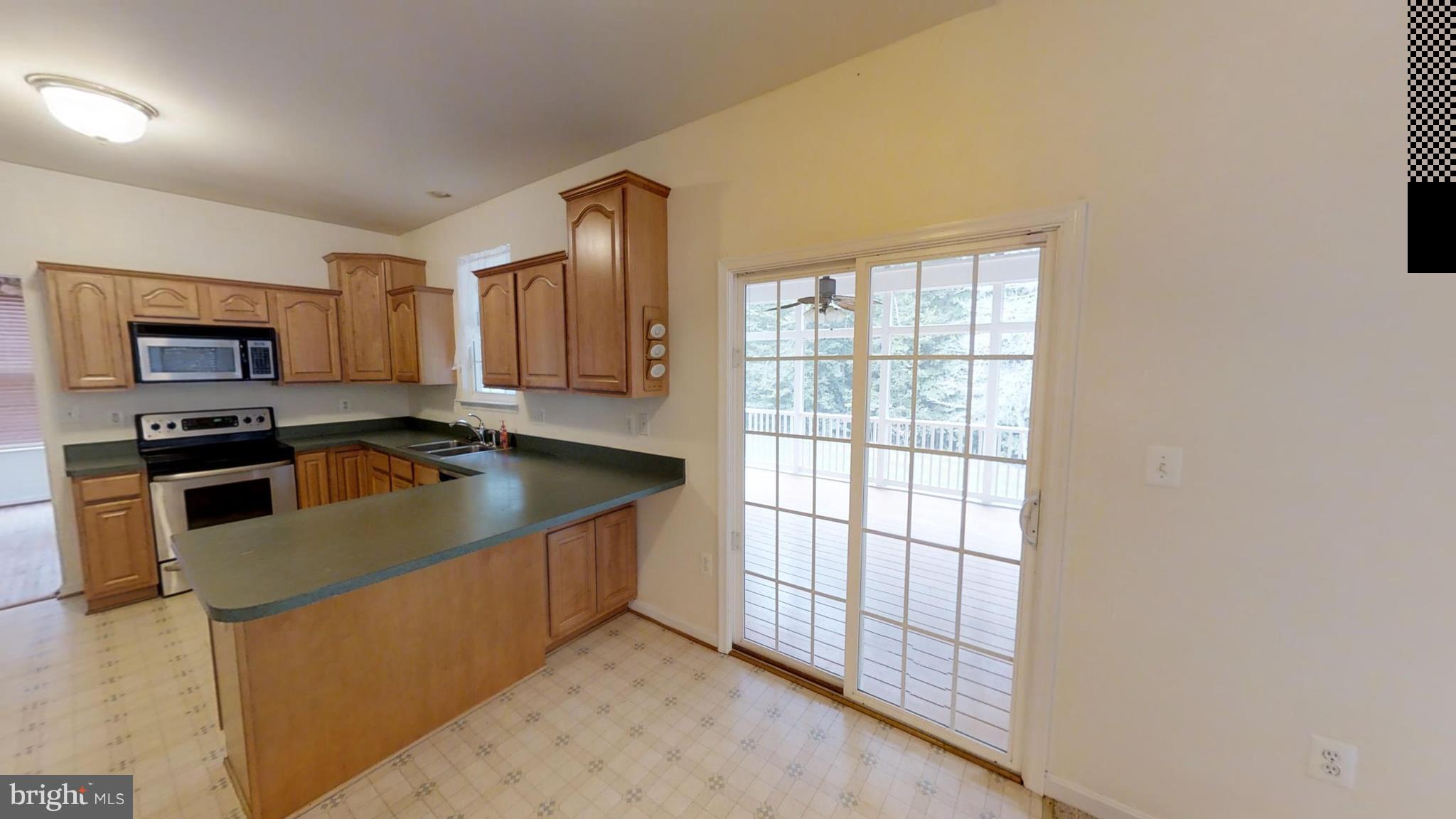 6657 Hawkins Gate Road La Plata, MD 20646 - Photo 10 of 26 Kitchen