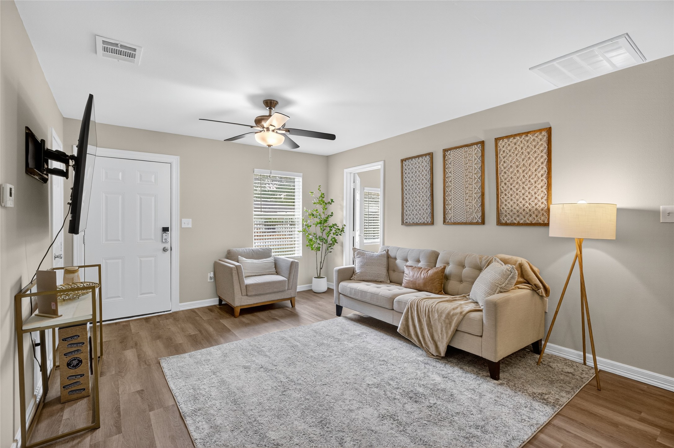 5233 Higgins Street Houston, TX 77033 - Photo 12 of 24 Gallery Image 12