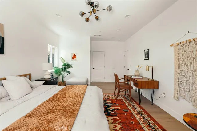 $1,349,000 | 1356-1360 St Louis Avenue, Long Beach, CA 90804