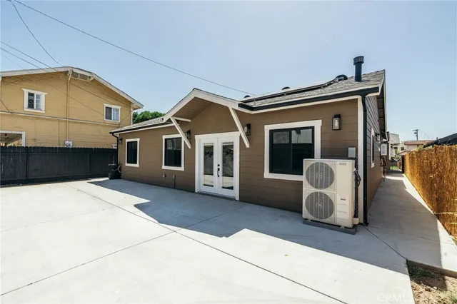 $1,349,000 | 1356-1360 St Louis Avenue, Long Beach, CA 90804