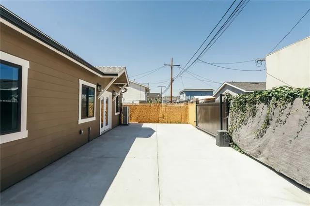 $1,349,000 | 1356-1360 St Louis Avenue, Long Beach, CA 90804