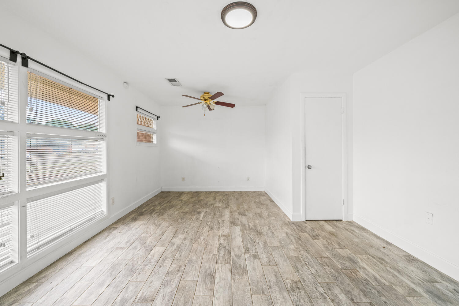 2706 38th Street Lubbock, TX 79413 - Photo 6 of 36 2706 38th St-11