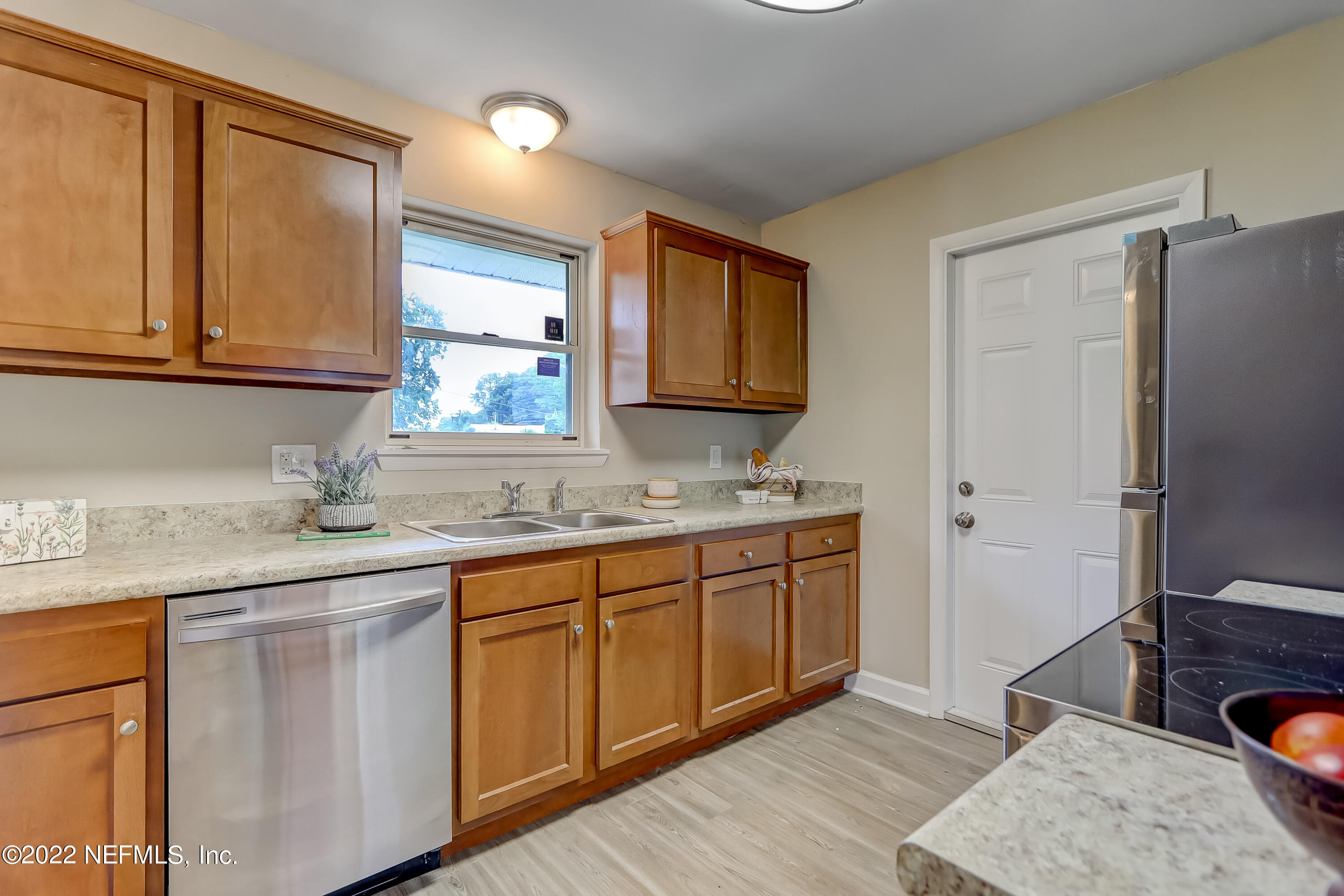 2841 Adele Road Jacksonville, FL 32216 - Photo 5 of 21 Bold City Staging Jacksonville (5) - Cop