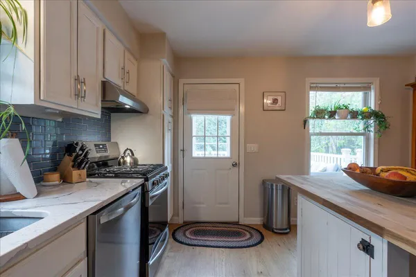 $429,000 | 276 South Street, Rockport, ME 04856