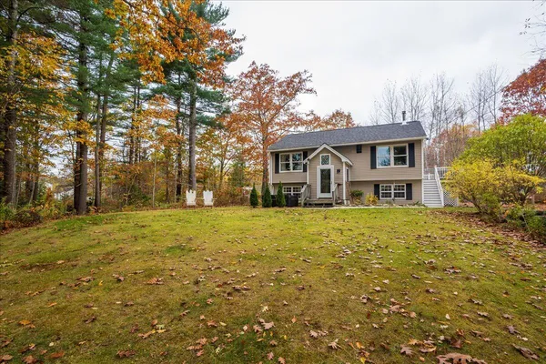 $429,000 | 276 South Street, Rockport, ME 04856