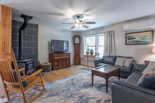 $429,000 | 276 South Street, Rockport, ME 04856