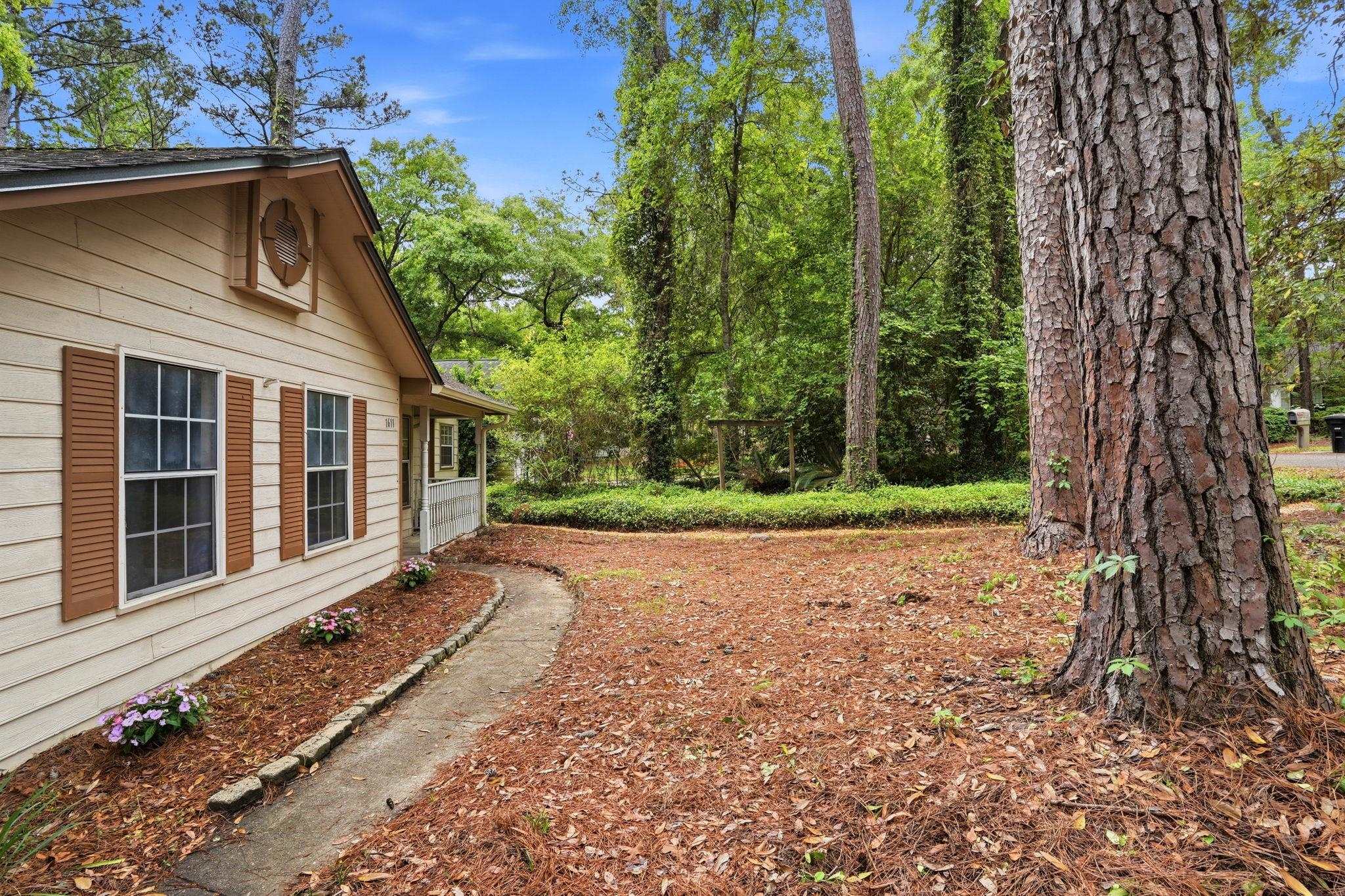 1611 Flint Ridge Lane Tallahassee, FL 32312 - Photo 29 of 35