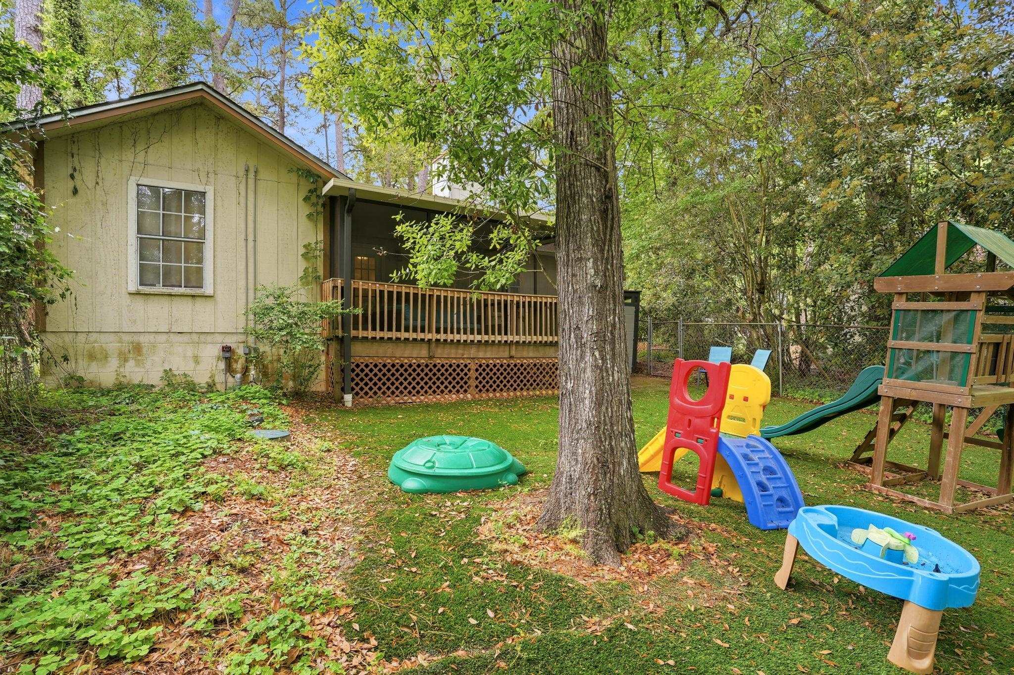 1611 Flint Ridge Lane Tallahassee, FL 32312 - Photo 3 of 35