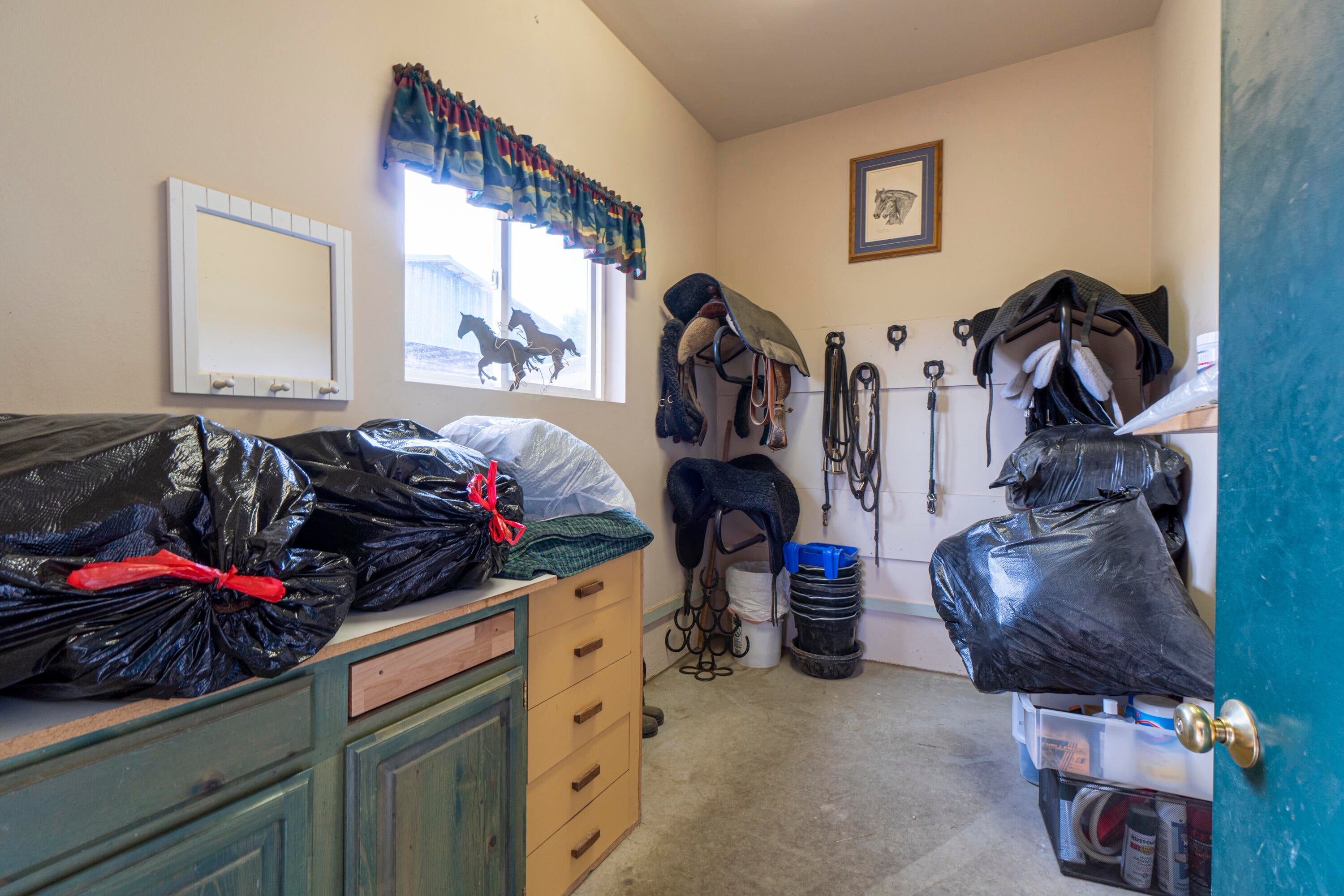 22075 Bear Creek Road Bend, OR 97701 - Photo 56 of 95 22075-160