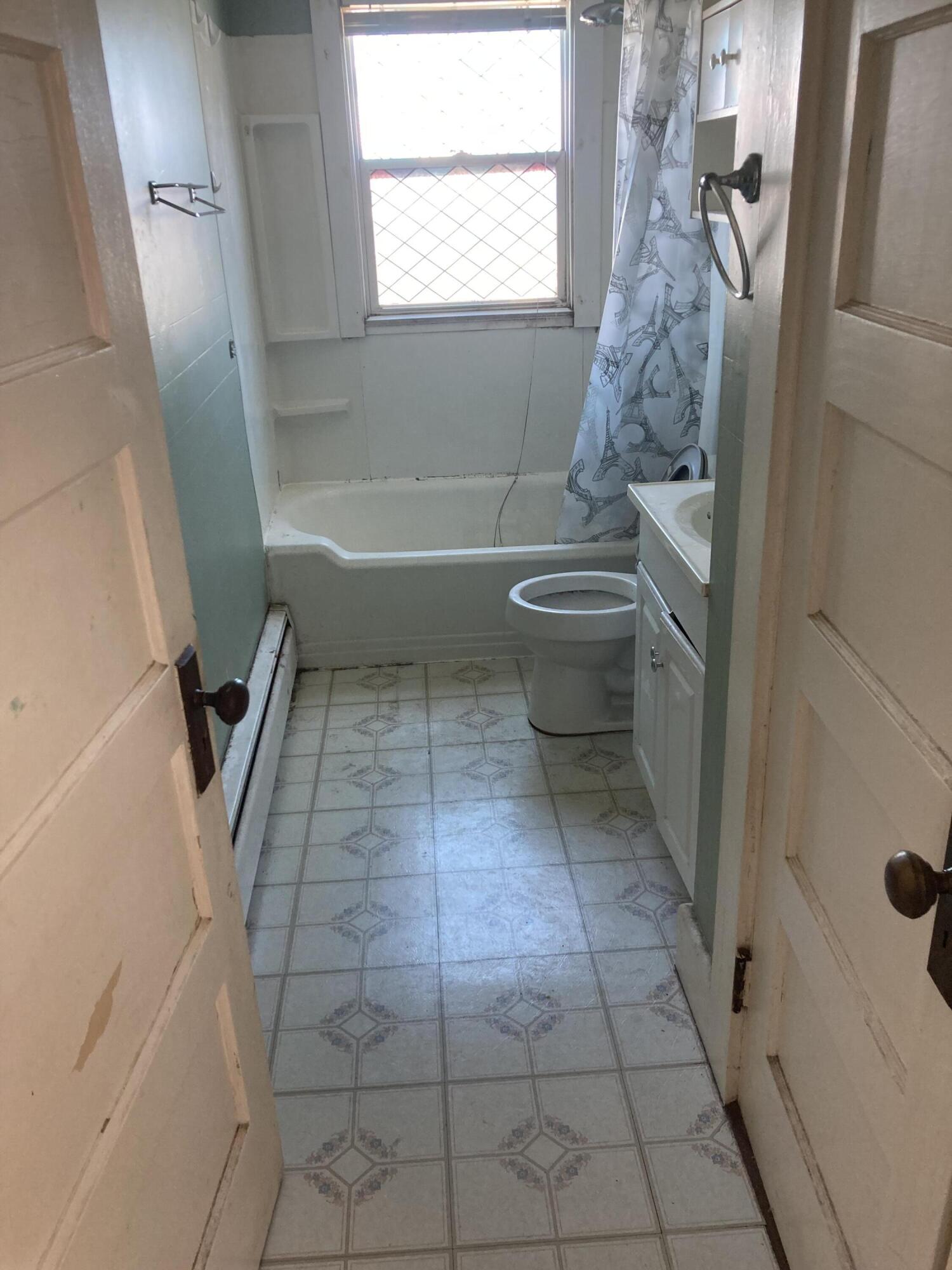 79 Hill Street Biddeford, ME 04005 - Photo 6 of 16 IMG_5573