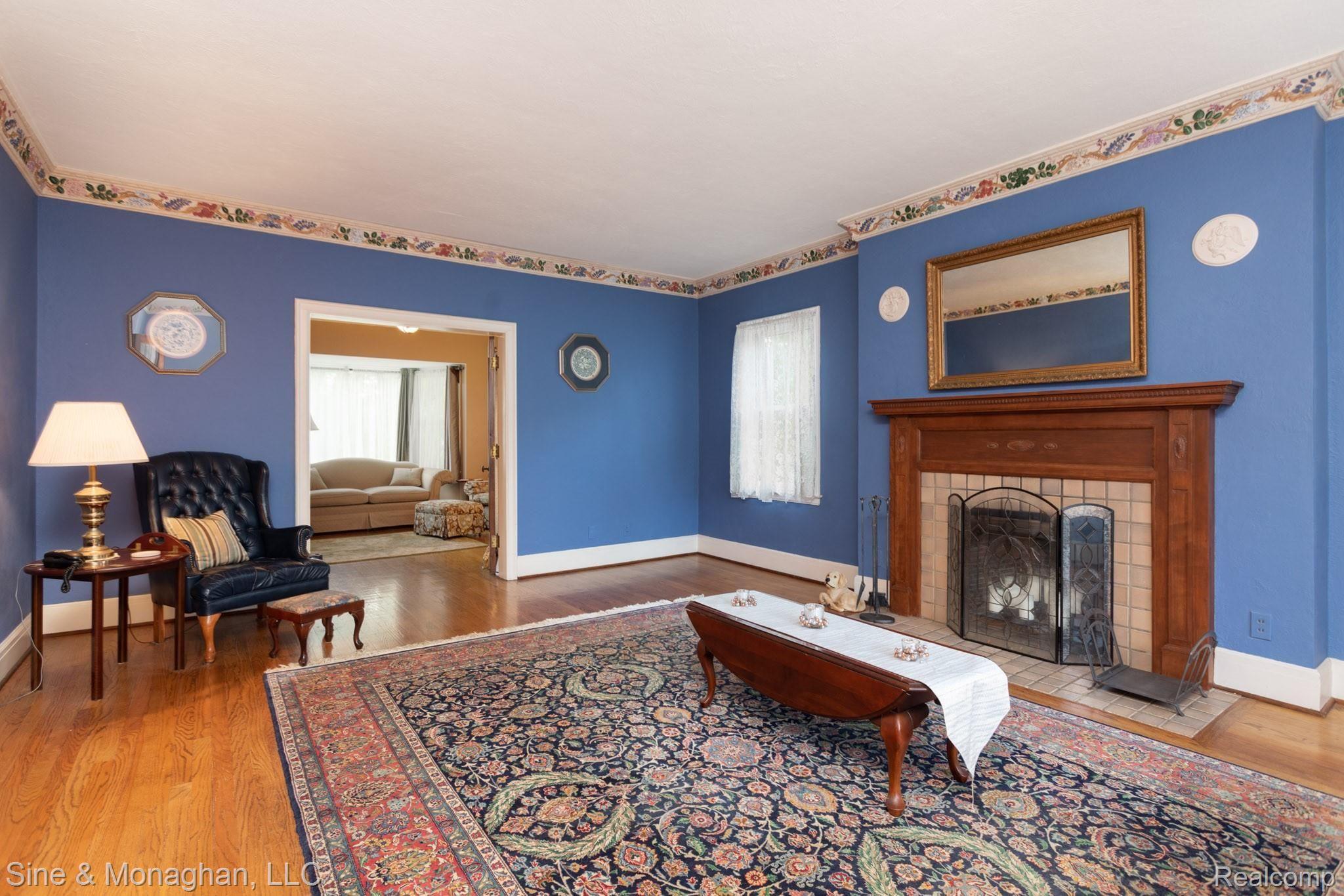 1399 Whittier Road Grosse Pointe, MI 48230 - Photo 4 of 29 9.jpg
