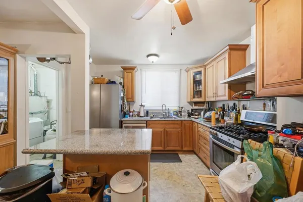 $760,000 | 20211 Schoolcraft Street, Winnetka, CA 91306