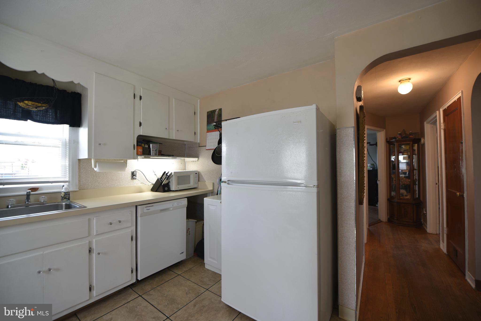 808 White Horse Hamilton Square Road Hamilton, NJ 08610 - Photo 12 of 33 Gallery Image 12
