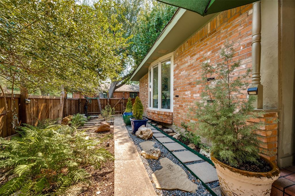 3525 Timberview Road Dallas, TX 75229 - Photo 3 of 31 Gallery Image 3