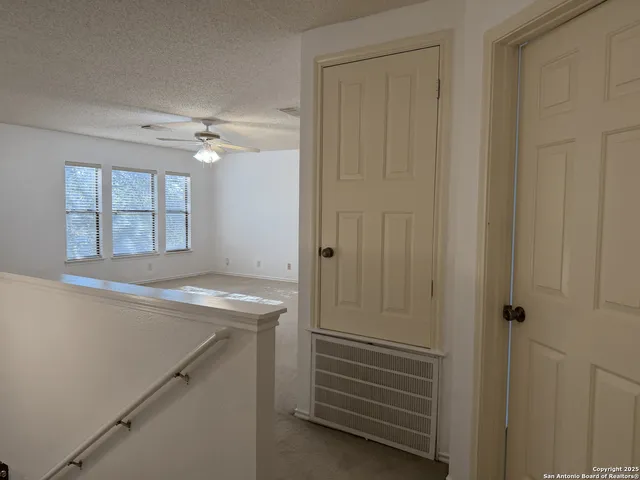 $1,950 | 8758 Park Olympia, Universal City, TX 78148