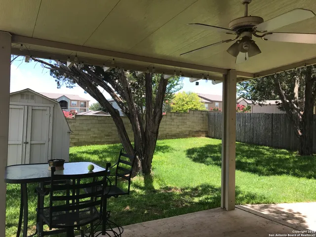 $1,950 | 8758 Park Olympia, Universal City, TX 78148