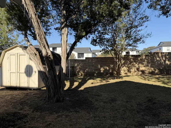 $1,900 | 8758 Park Olympia, Universal City, TX 78148