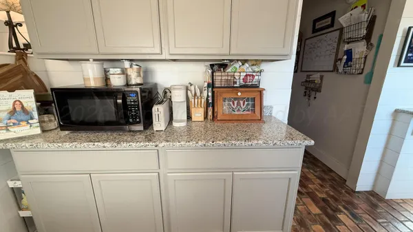 $270,000 | 1601 Maple Avenue, Panhandle, TX 79068