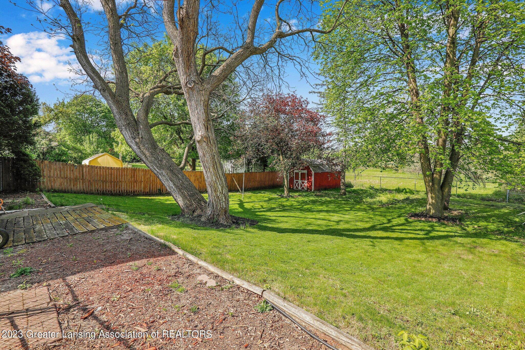 309 Bon Air Road Lansing, MI 48917 - Photo 28 of 30 8-web-or-mls-Open Ended Media-8
