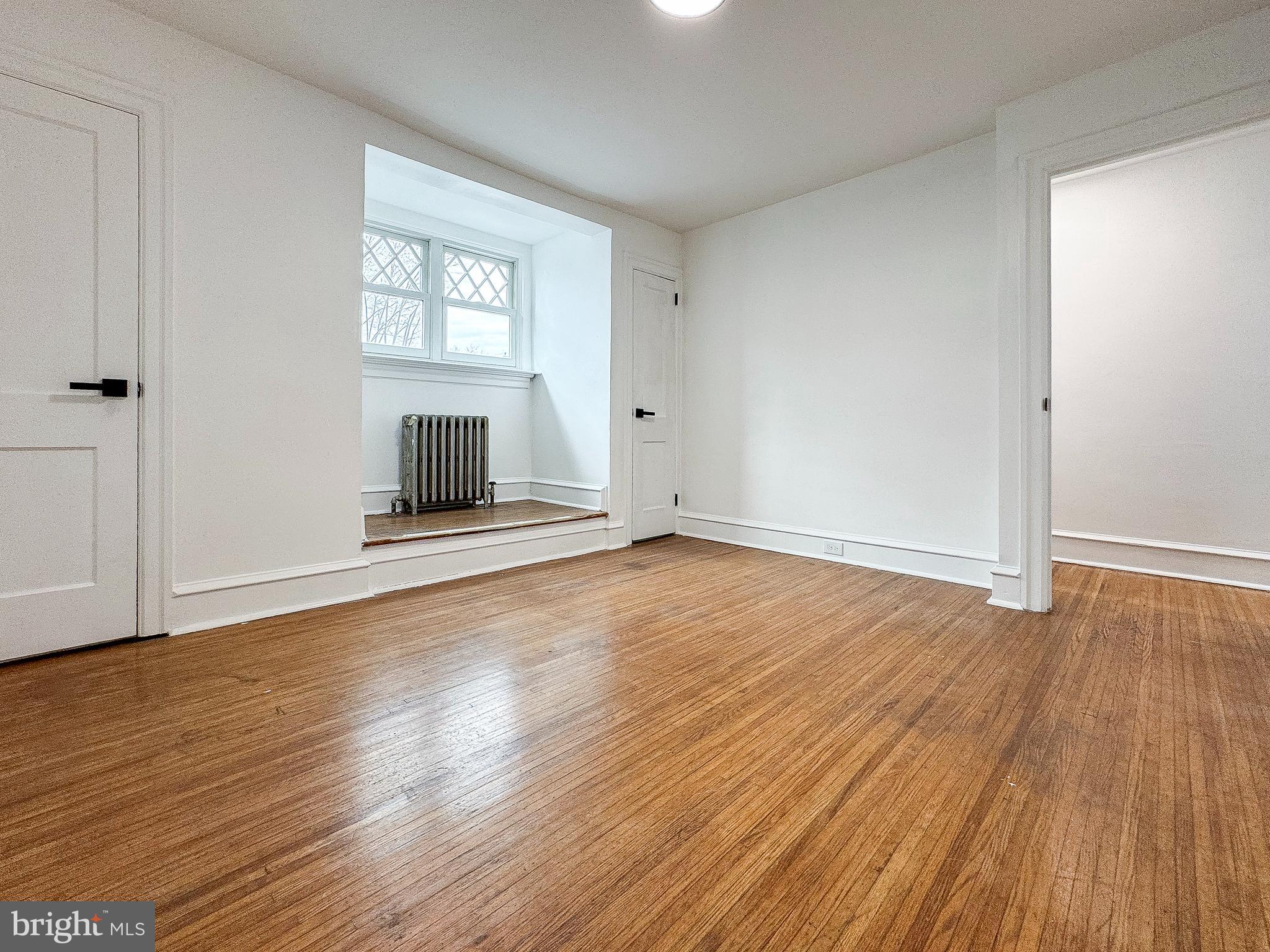 304 Richfield Road Upper Darby, PA 19082 - Photo 12 of 16 BEDROOM 2 VIEW 2