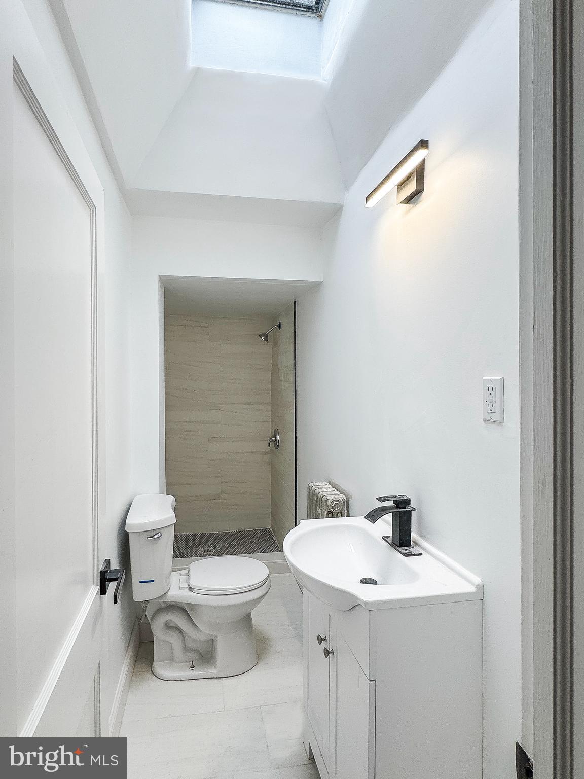 304 Richfield Road Upper Darby, PA 19082 - Photo 16 of 16 BATHROOM 2