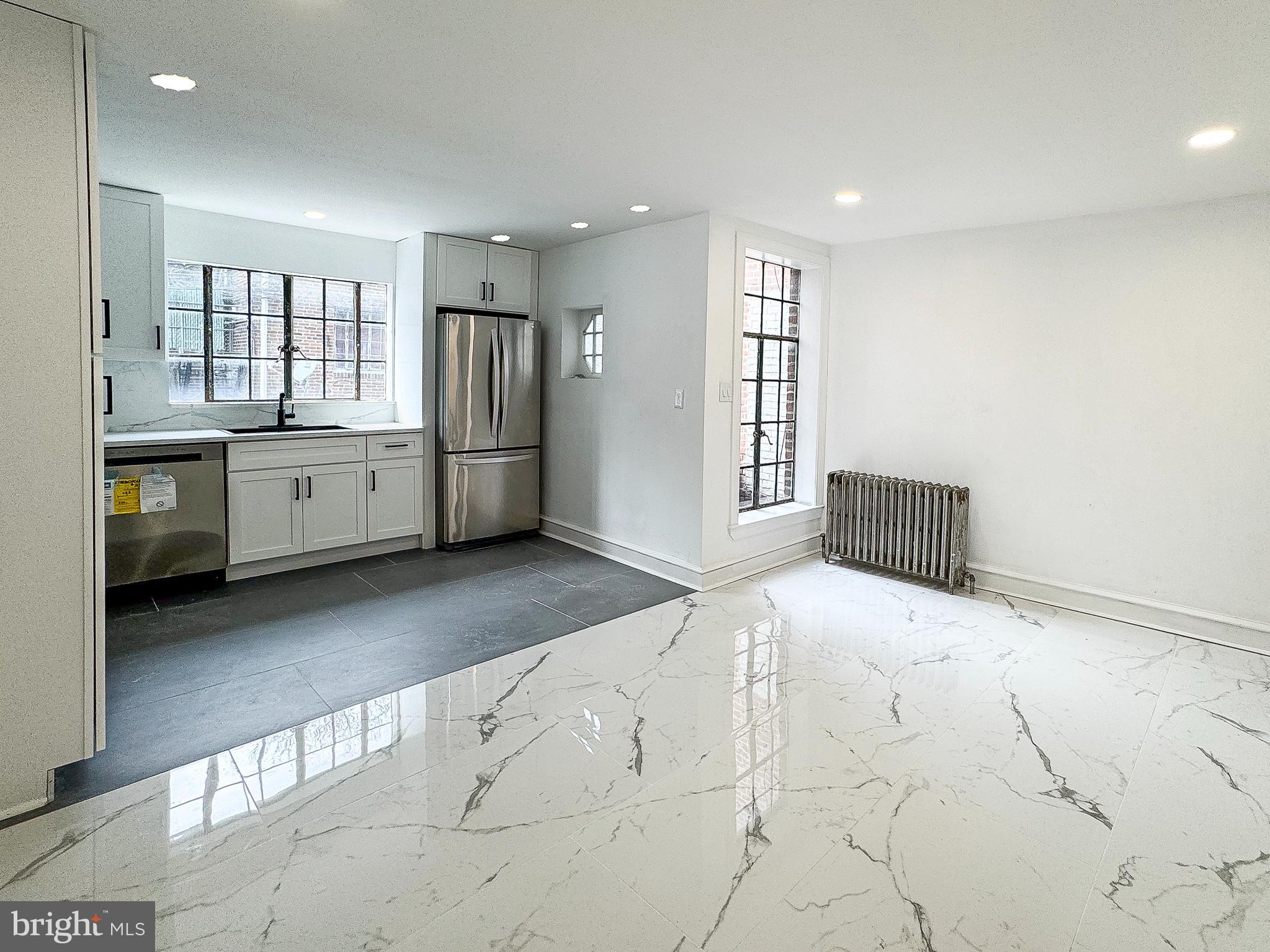 304 Richfield Road Upper Darby, PA 19082 - Photo 5 of 16 DINING ROOM 2