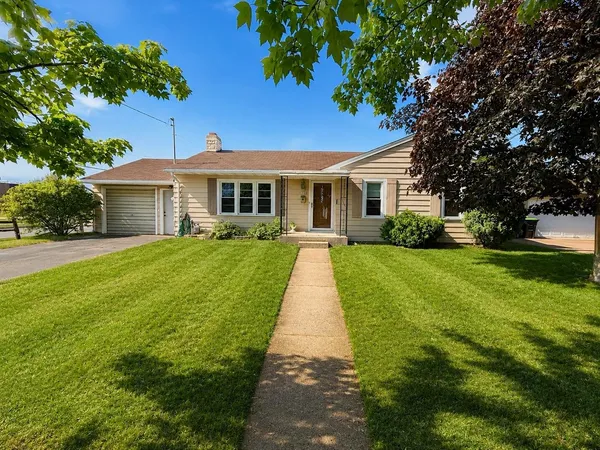 $209,900 | 1716 20th Avenue, Menominee, MI 49858