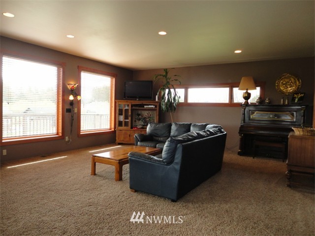 624 Finn Hall Road Port Angeles, WA 98362 - Photo 4 of 20 Gallery Image 4