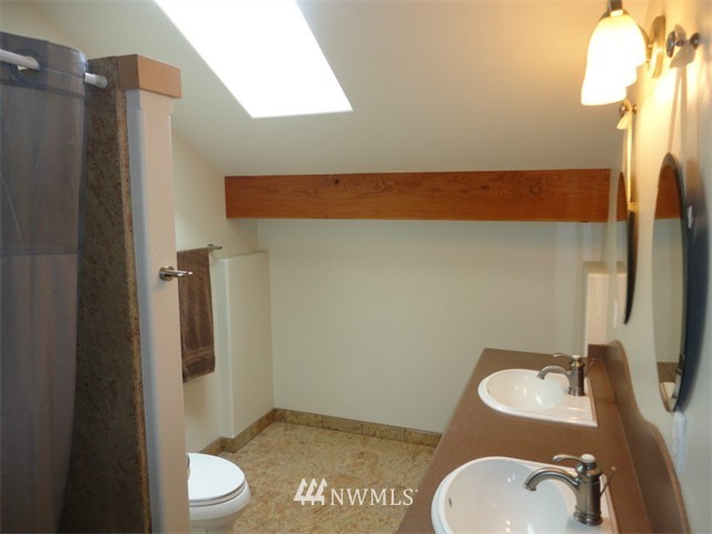 624 Finn Hall Road Port Angeles, WA 98362 - Photo 9 of 20 Gallery Image 9