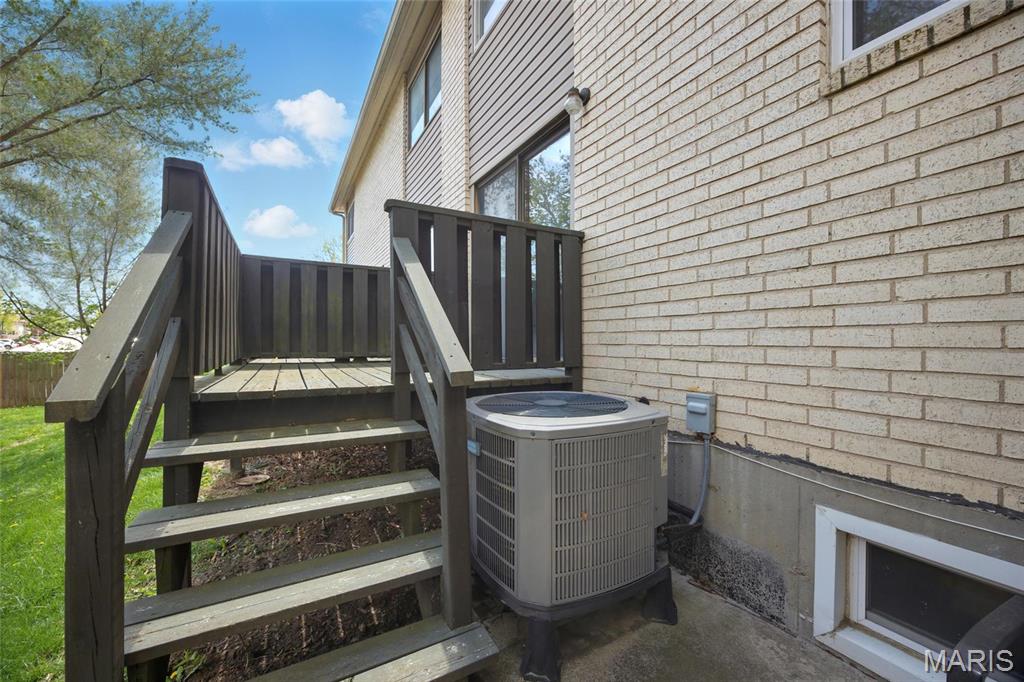 847 Portsdown Road Ballwin, MO 63011 - Photo 28 of 34