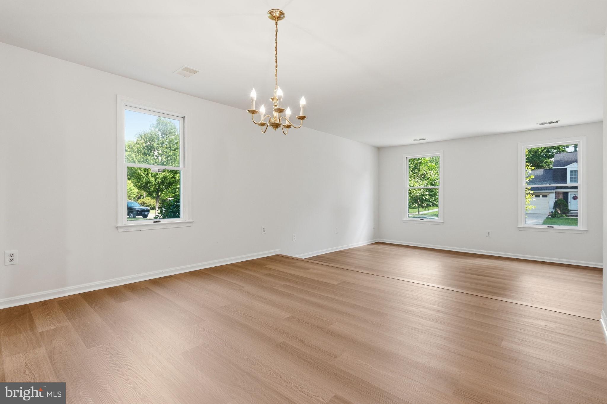 6017 Misty Arch Run Columbia, MD 21044 - Photo 5 of 39 Bright and airy open space awaits.