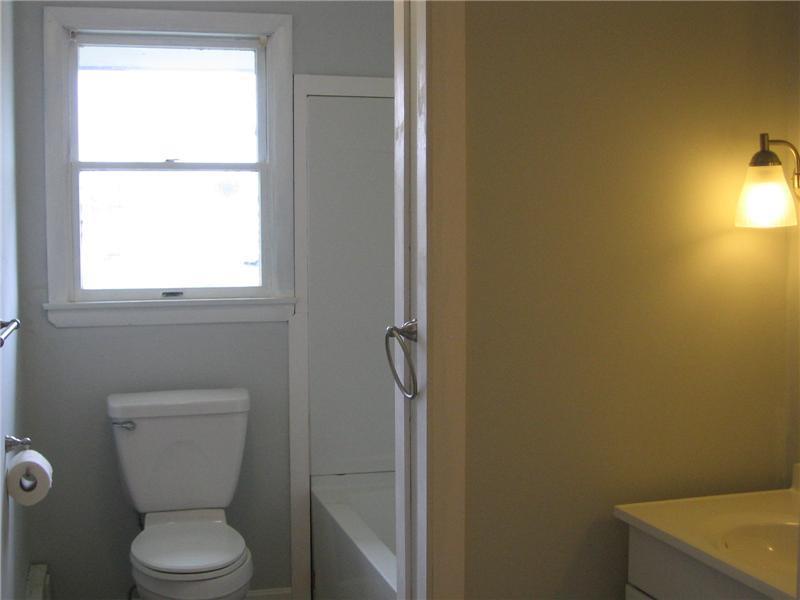 46 Old County Road Thomaston, ME 04861 - Photo 16 of 16 Bathroom.