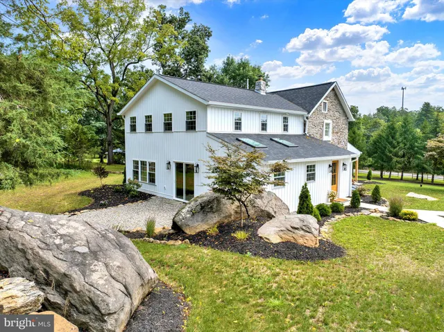 $999,900 | 1715 Gravel Pike, Perkiomenville, PA 18074