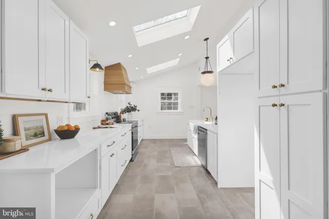 $999,900 | 1715 Gravel Pike, Perkiomenville, PA 18074