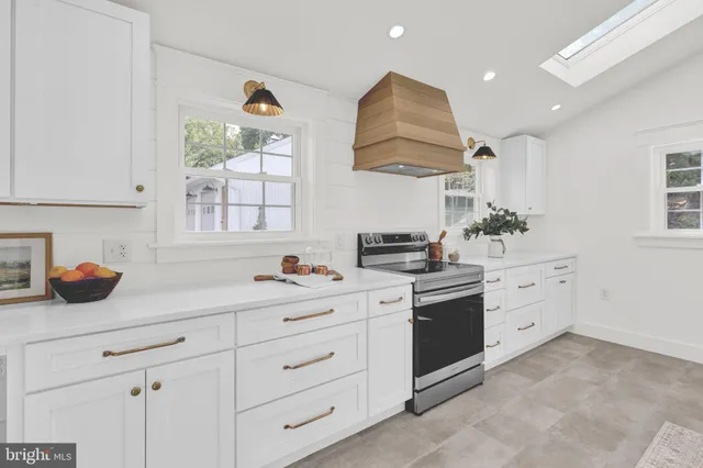 $999,900 | 1715 Gravel Pike, Perkiomenville, PA 18074