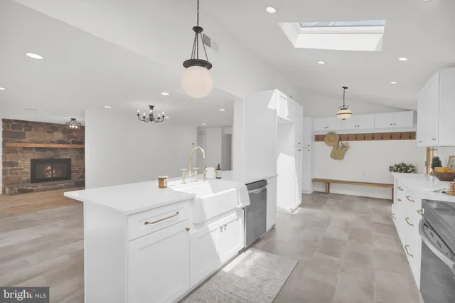 $999,900 | 1715 Gravel Pike, Perkiomenville, PA 18074