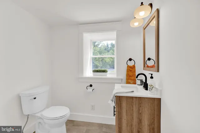 $999,900 | 1715 Gravel Pike, Perkiomenville, PA 18074