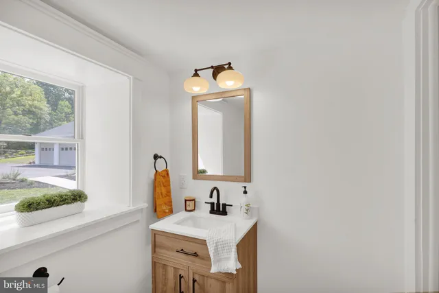 $999,900 | 1715 Gravel Pike, Perkiomenville, PA 18074