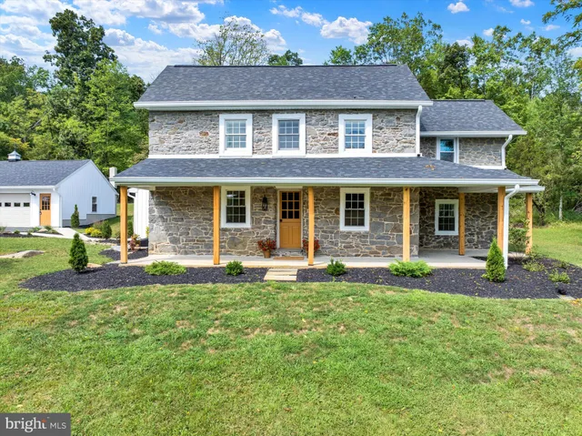 $999,900 | 1715 Gravel Pike, Perkiomenville, PA 18074