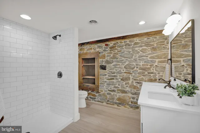 $999,900 | 1715 Gravel Pike, Perkiomenville, PA 18074