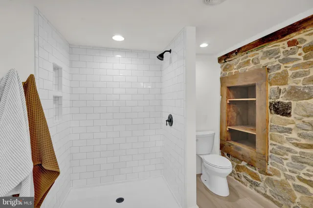 $999,900 | 1715 Gravel Pike, Perkiomenville, PA 18074