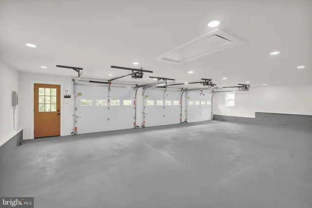 $999,900 | 1715 Gravel Pike, Perkiomenville, PA 18074