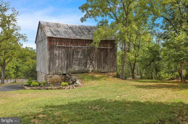 $999,900 | 1715 Gravel Pike, Perkiomenville, PA 18074