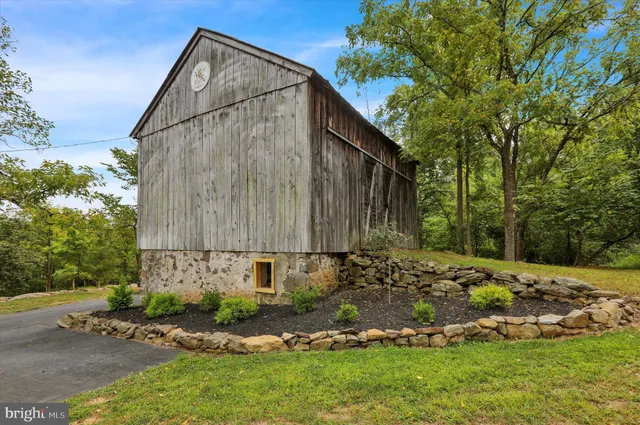 $999,900 | 1715 Gravel Pike, Perkiomenville, PA 18074