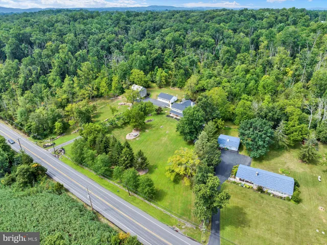 $999,900 | 1715 Gravel Pike, Perkiomenville, PA 18074