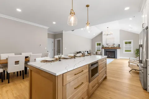 $1,195,000 | 17 Josiah Path, Falmouth, MA 02540
