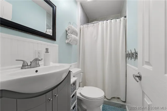 $699,000 | 94 Claralyn Woods Drive, Lake Ozark, MO 65049