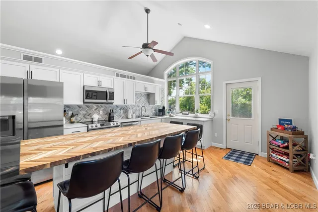 $699,000 | 94 Claralyn Woods Drive, Lake Ozark, MO 65049